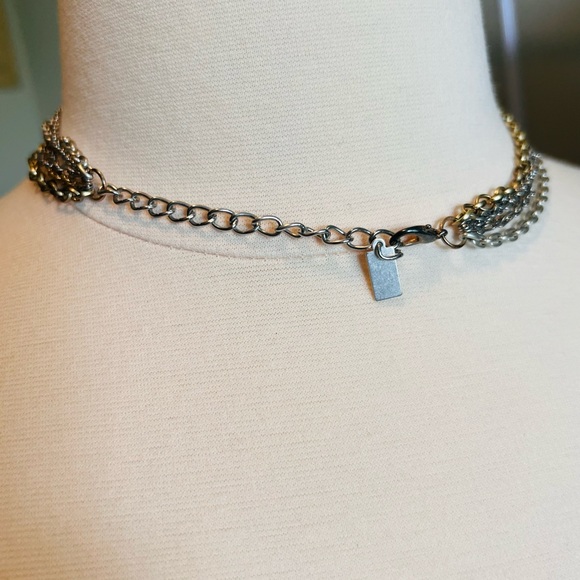 Glass pendant rocker necklace - Picture 3 of 6